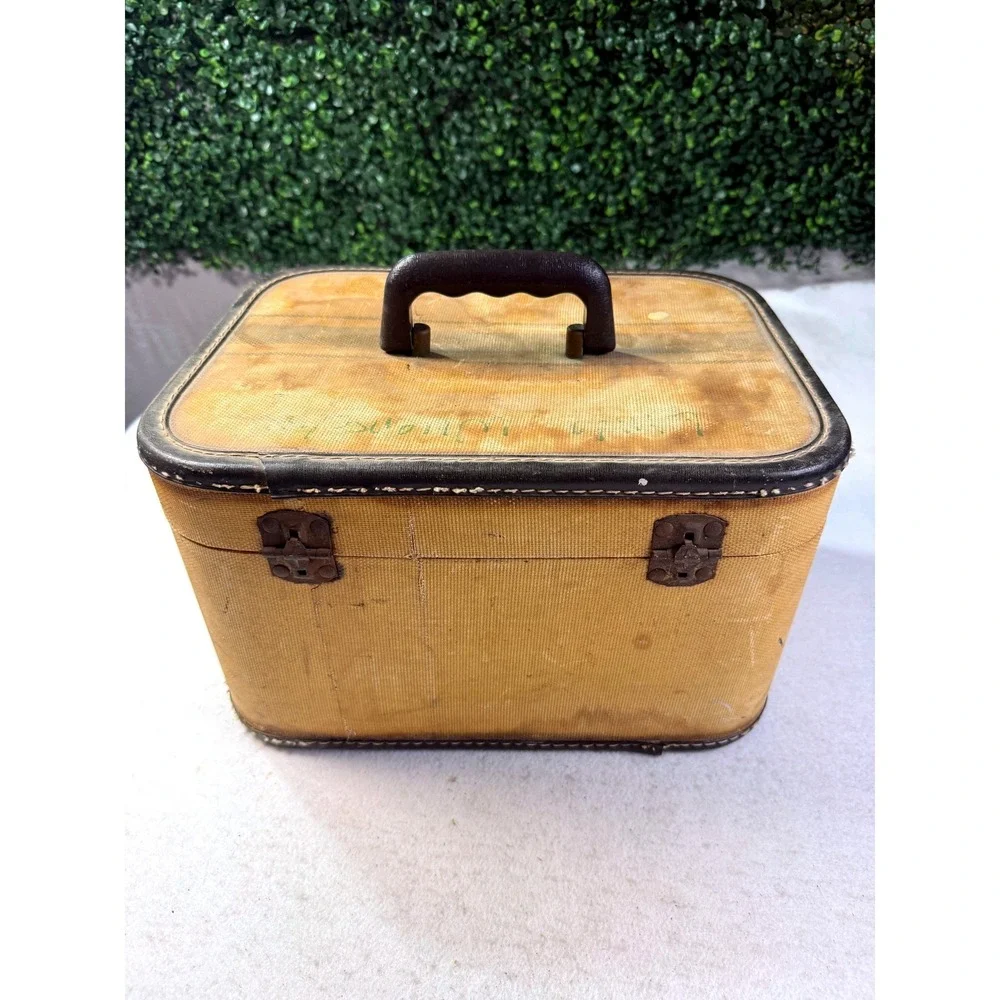 Vintage 1940s Canvas Train Case Overnight Cosmetic Vanity Suitcase Luggage Tan